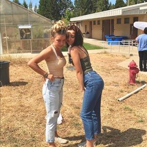 Meet your Posher, Bella